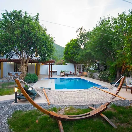 Damla Sogut Daily Weekly Vila Marmaris